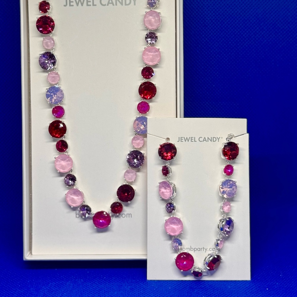 Bomb Party Frosted Pink Lollipop Jewel Candy Set